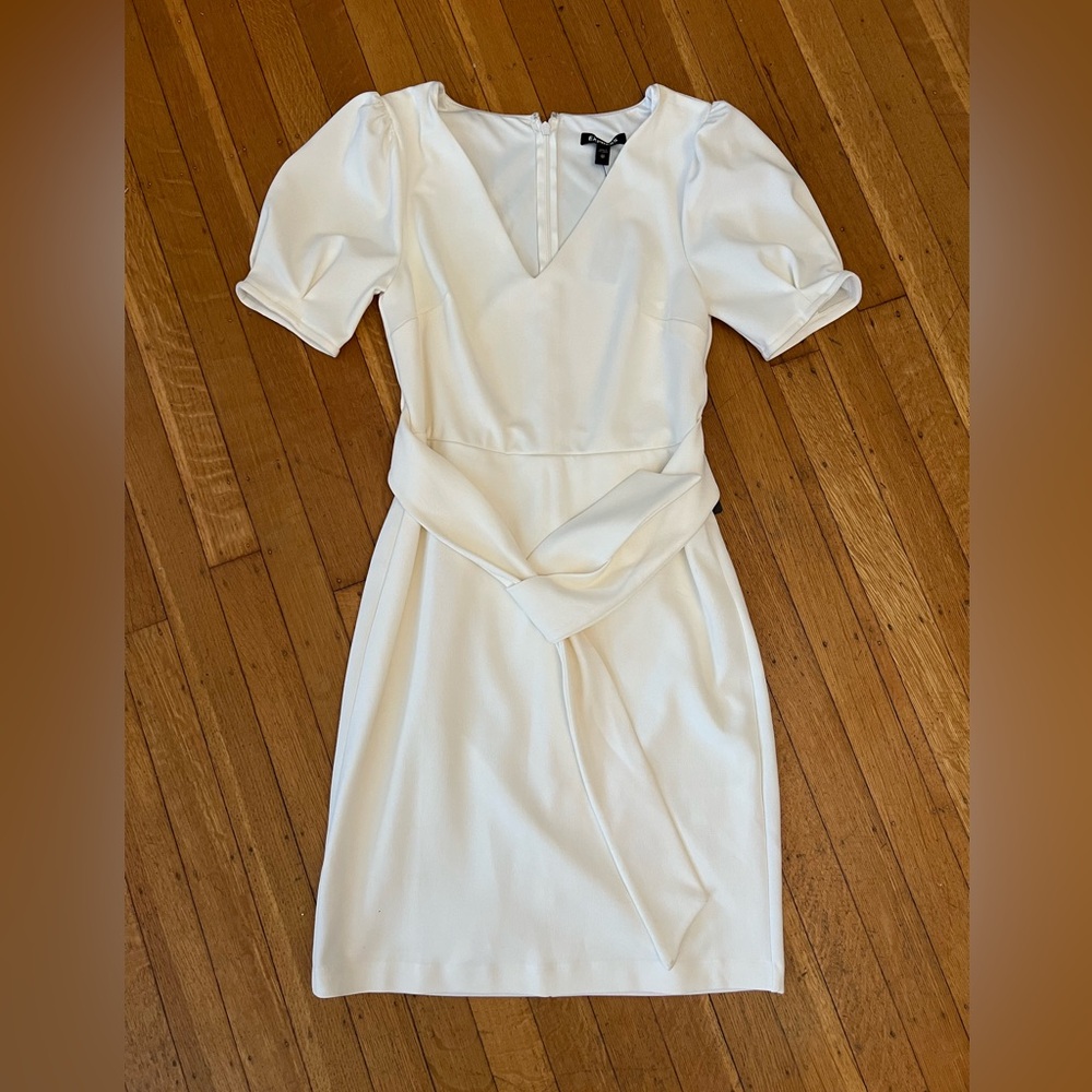 Express White Mini Dress with V-Neck and Puff Sleeves